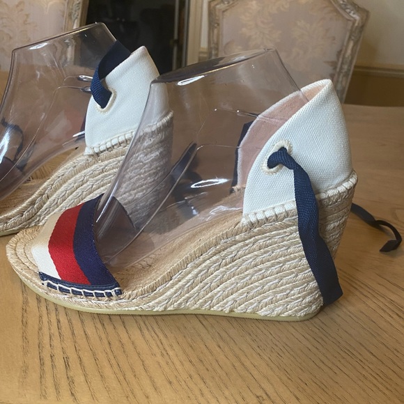 ❤️ Authentic Gucci Web Platform - Picture 5 of 10